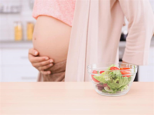 重庆高龄供卵试管助孕-试管婴儿过程可分为几个步骤。